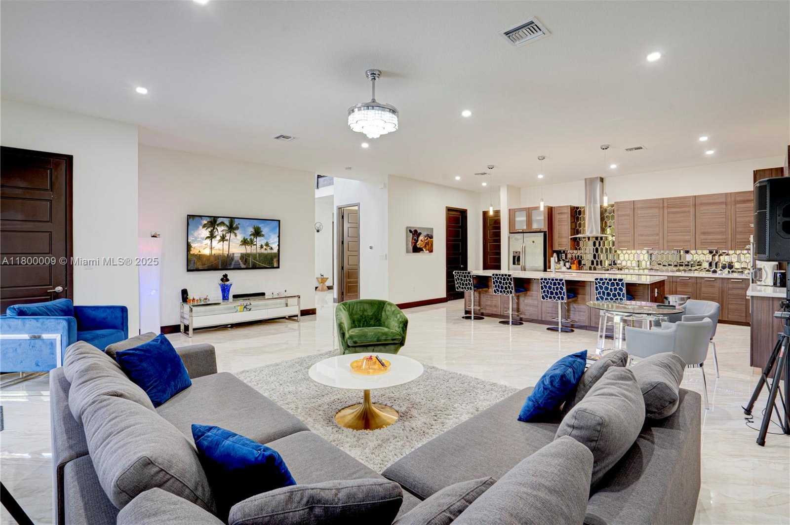 Small Image of 9015 NORTH WEST 161ST TER, Miami Lakes Number 18