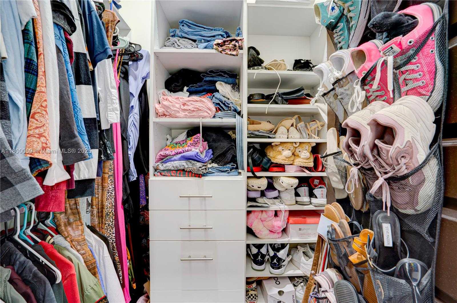 Small Image of 9015 NORTH WEST 161ST TER, Miami Lakes Number 22