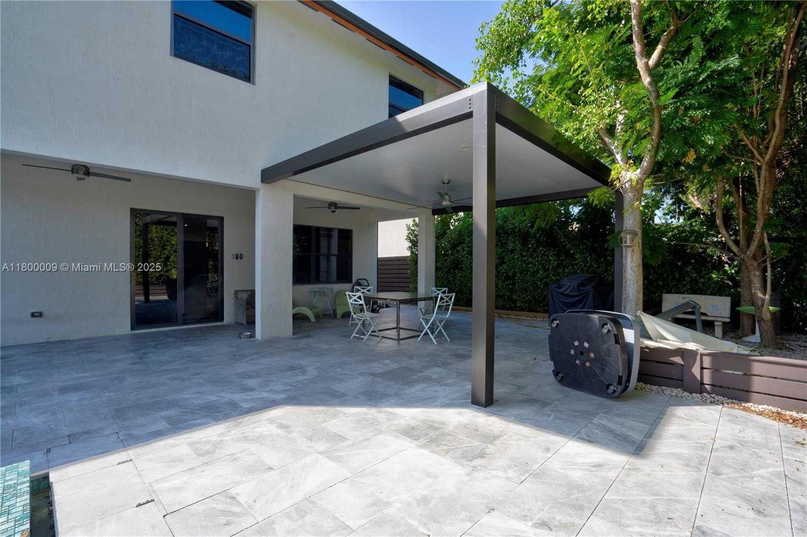 Small Image of 9015 NORTH WEST 161ST TER, Miami Lakes Number 41