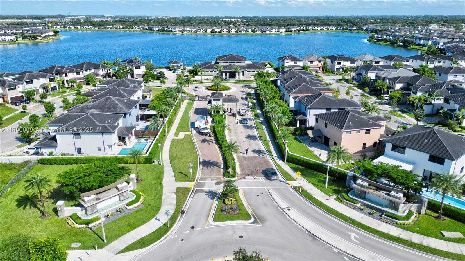 Small Image of 9015 NORTH WEST 161ST TER, Miami Lakes Number 44