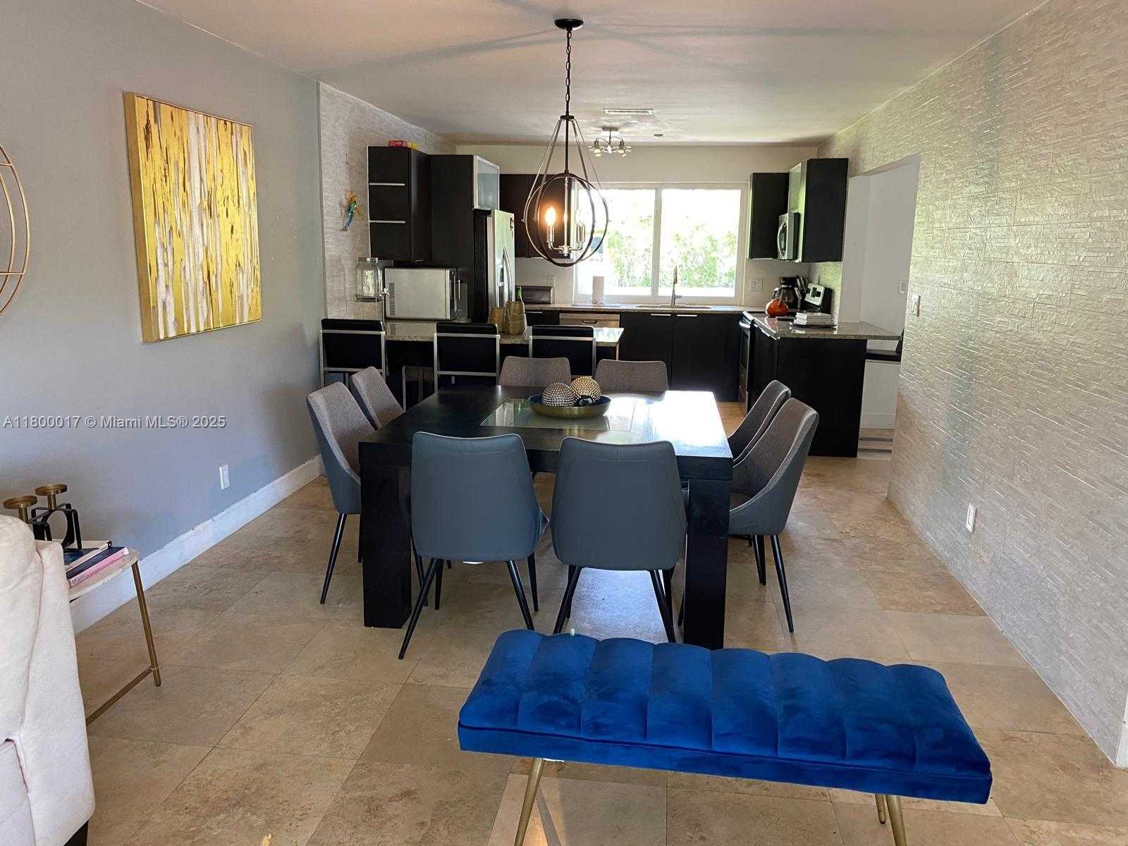 Small Image of 1103 WASHINGTON ST, Hollywood Number 11