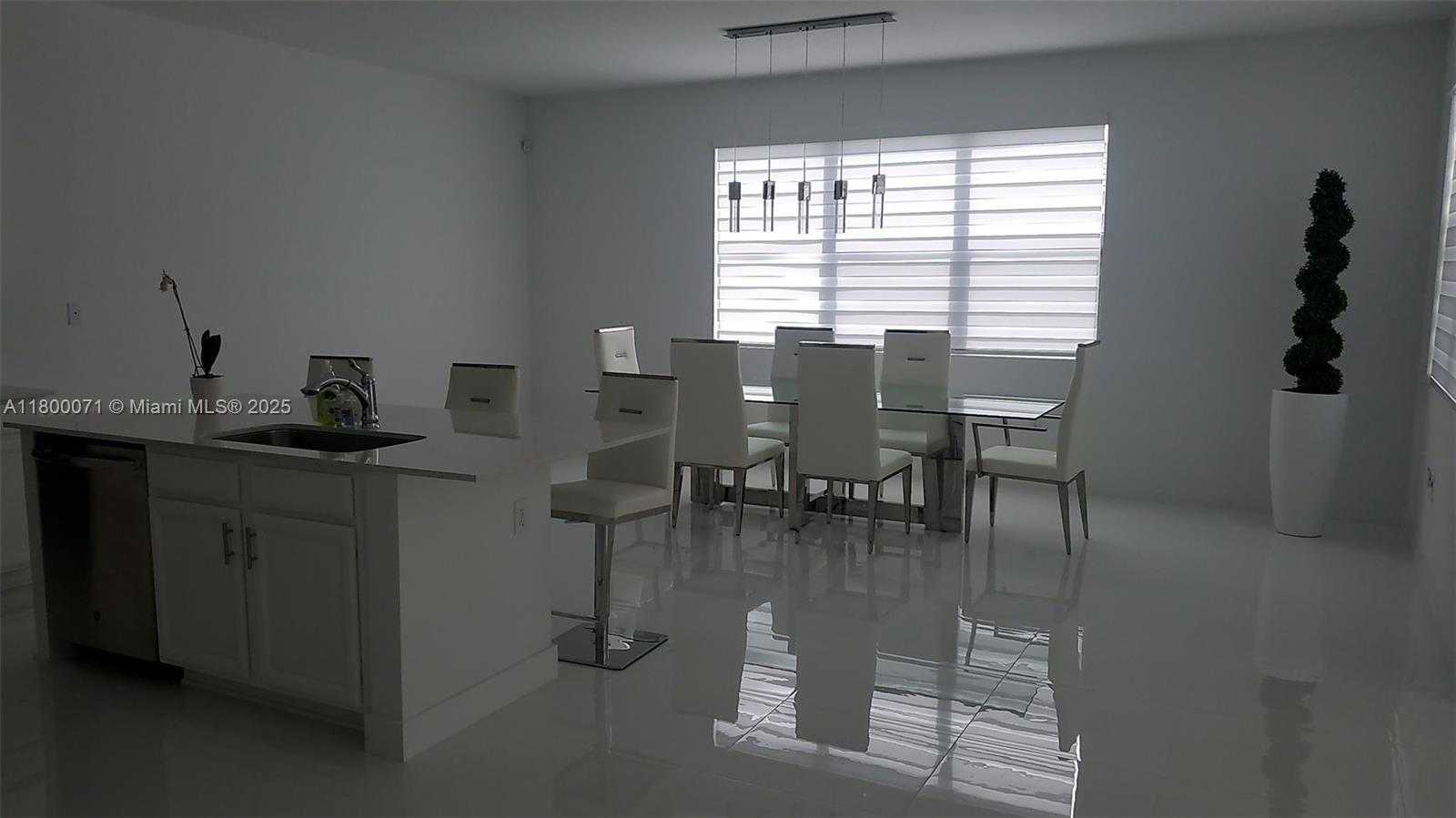 Small Image of 23595 SOUTH WEST 108TH CT, Homestead Number 10