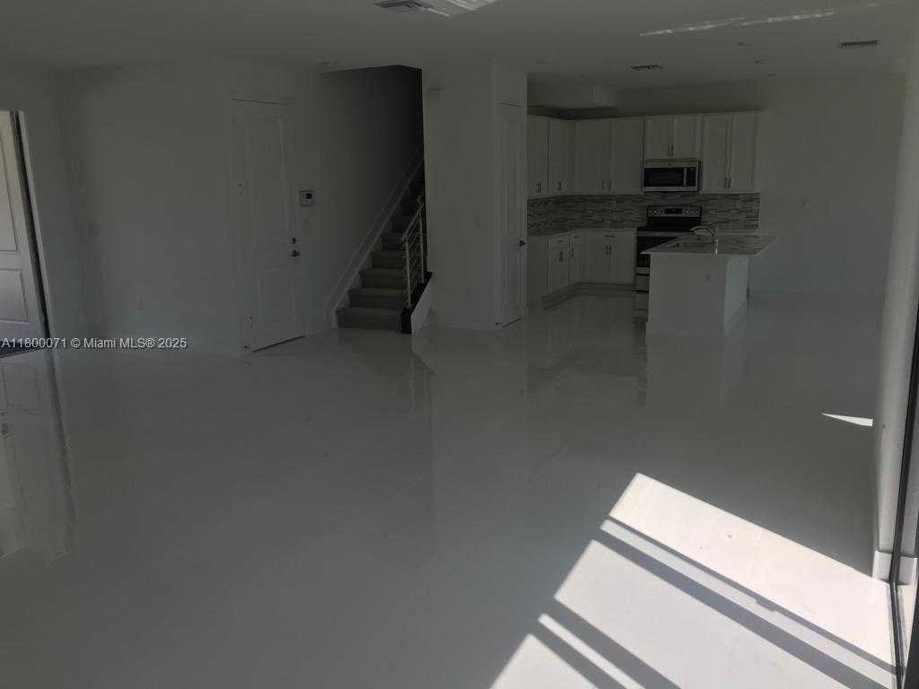Small Image of 23595 SOUTH WEST 108TH CT, Homestead Number 13