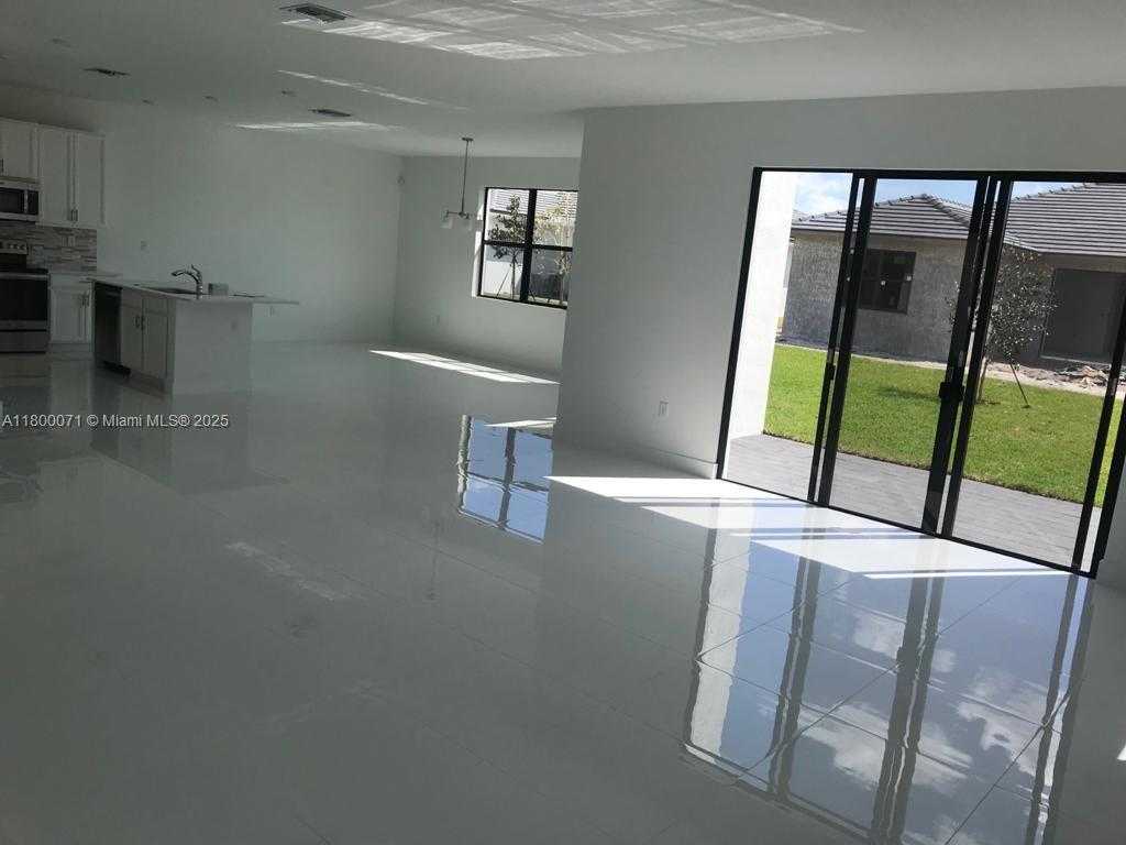 Small Image of 23595 SOUTH WEST 108TH CT, Homestead Number 14