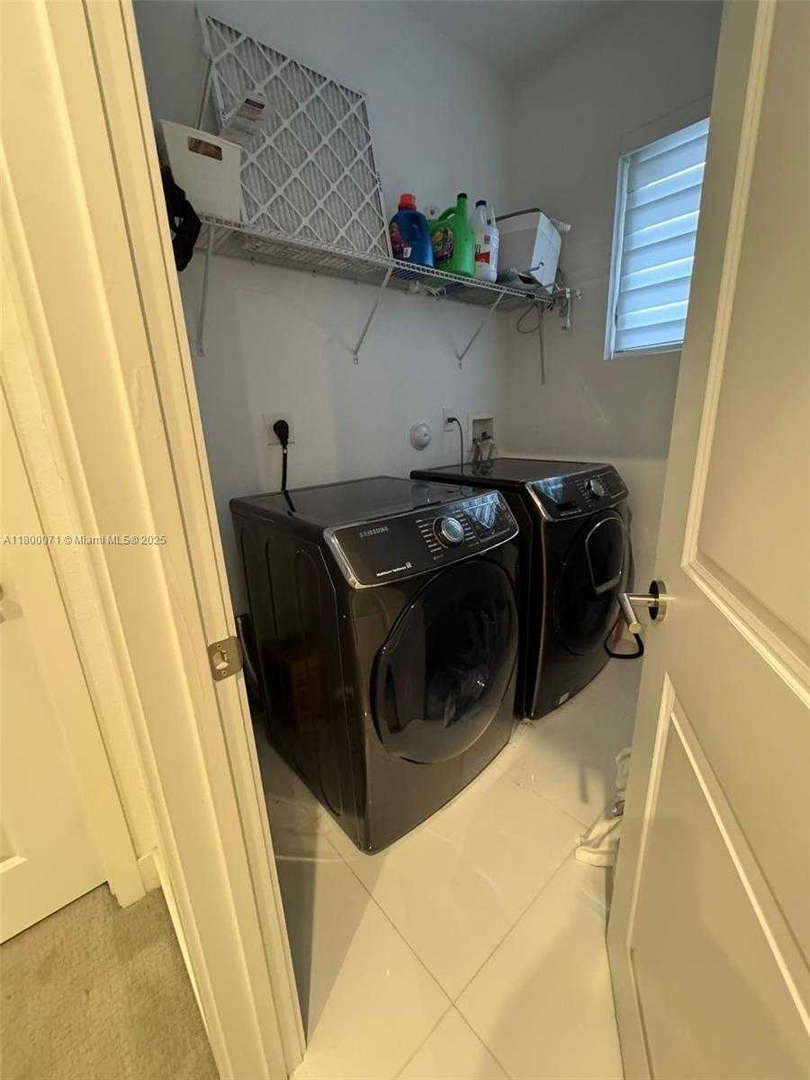 Small Image of 23595 SOUTH WEST 108TH CT, Homestead Number 21