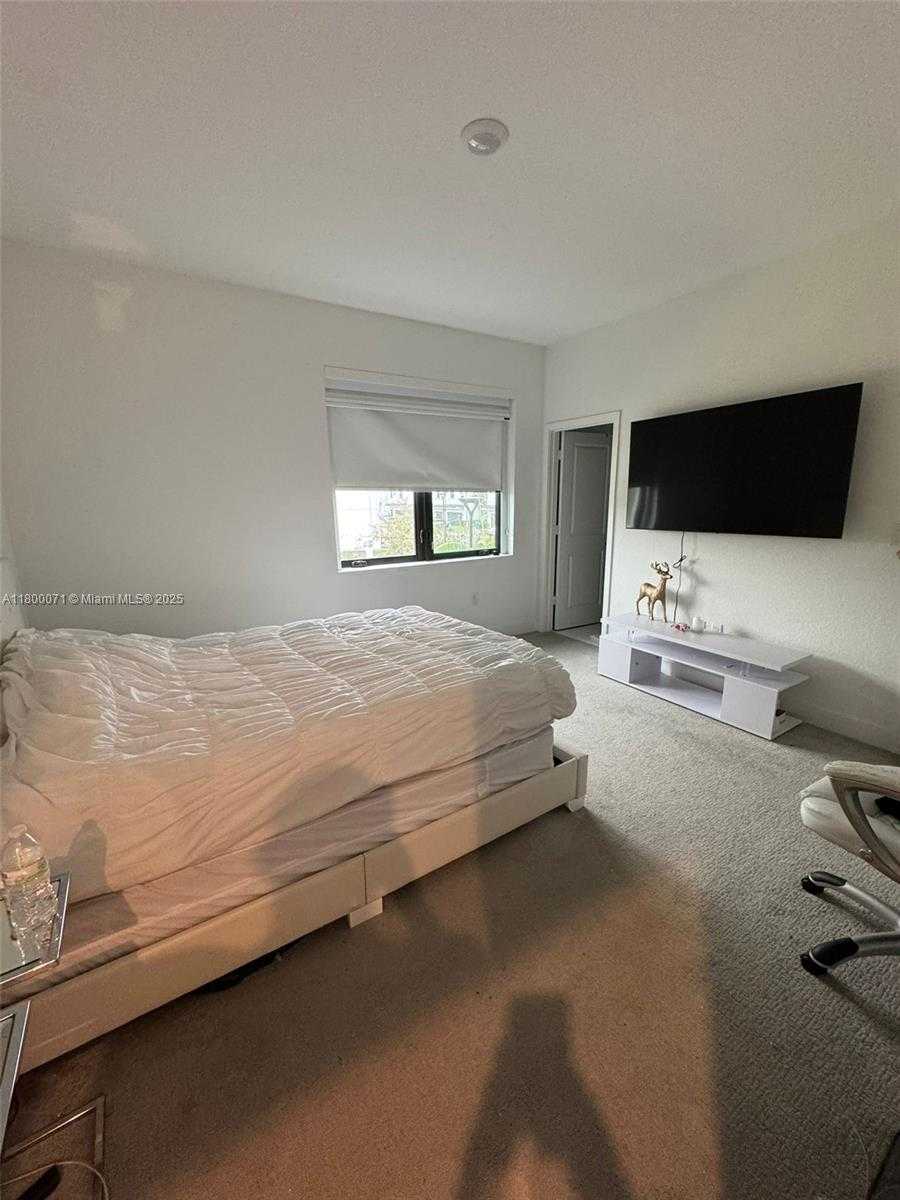 Small Image of 23595 SOUTH WEST 108TH CT, Homestead Number 23