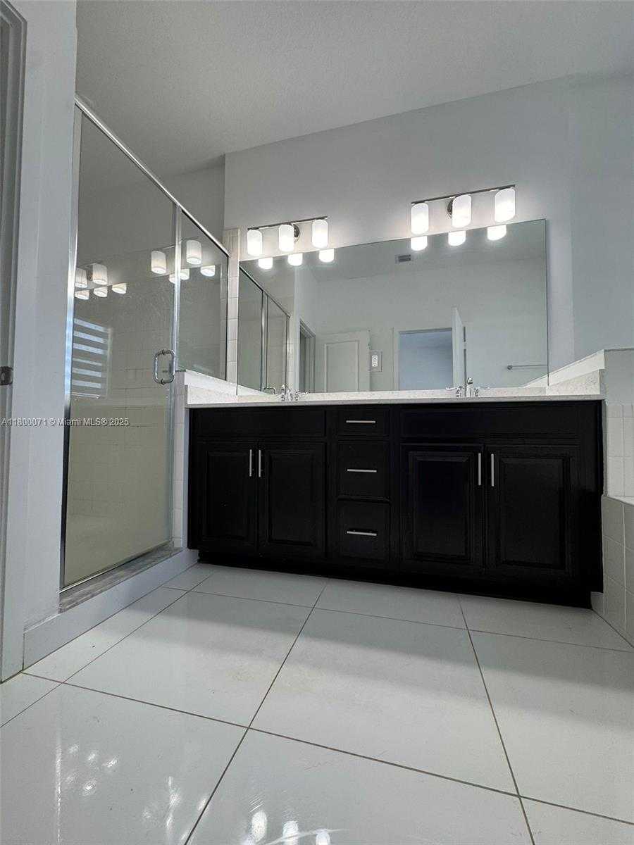 Small Image of 23595 SOUTH WEST 108TH CT, Homestead Number 30