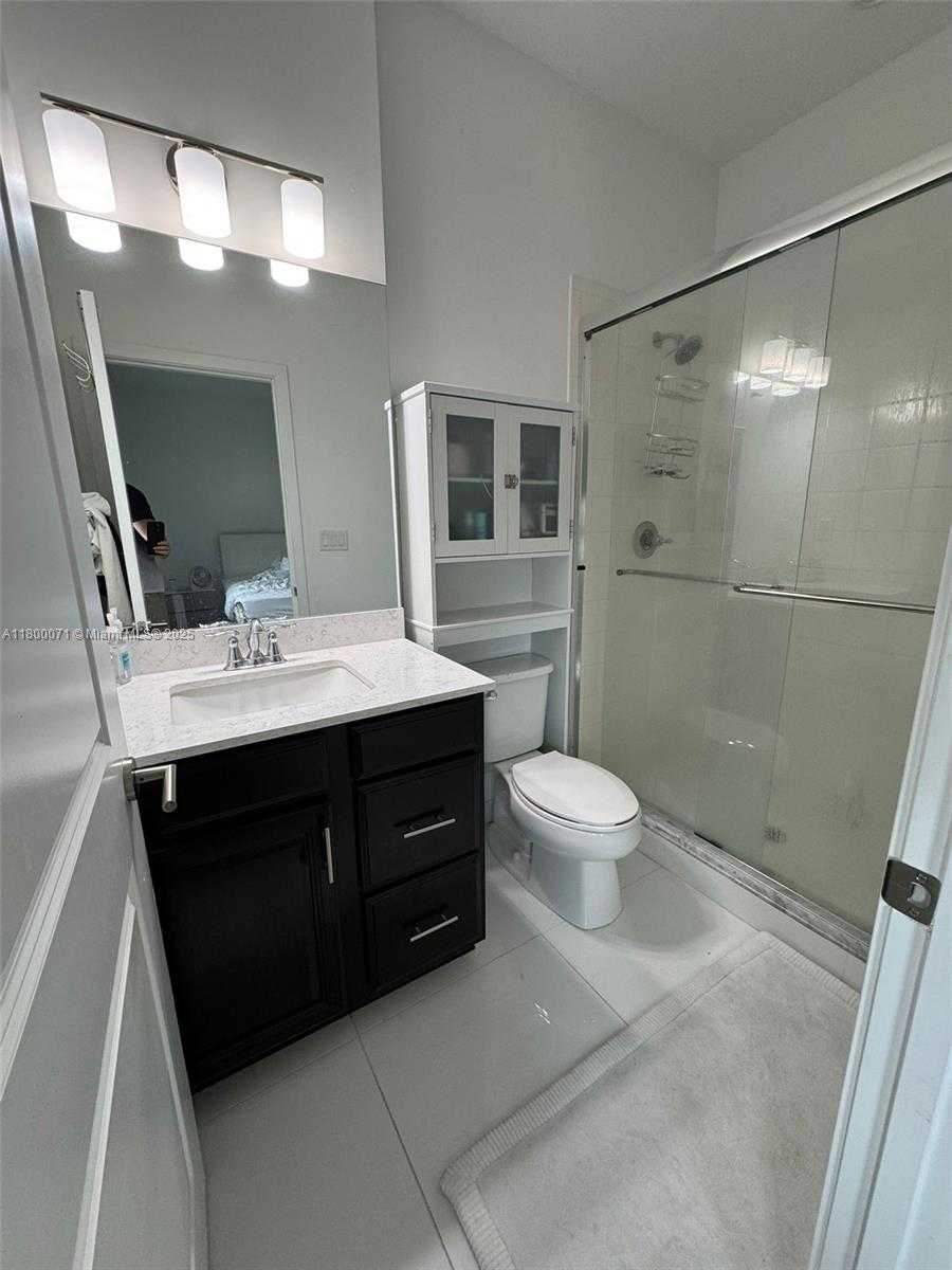 Small Image of 23595 SOUTH WEST 108TH CT, Homestead Number 33