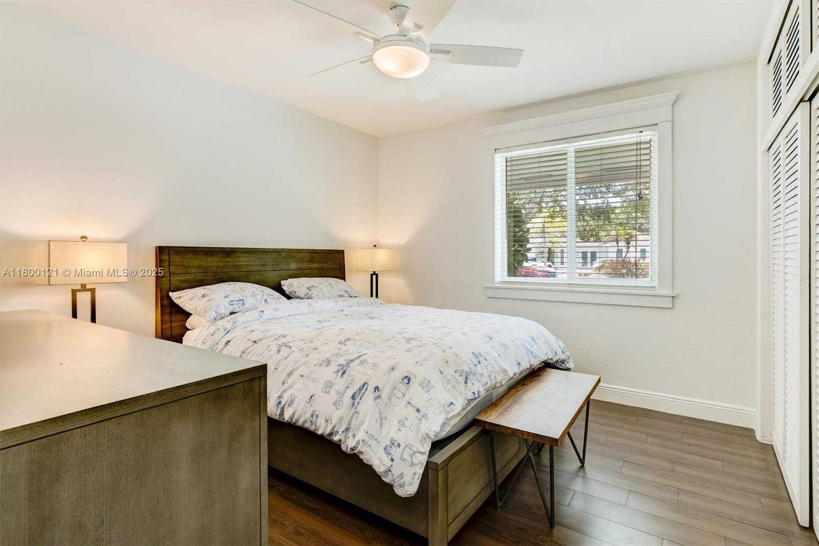 Small Image of 7485 SOUTH WEST 159TH TER, Palmetto Bay Number 14