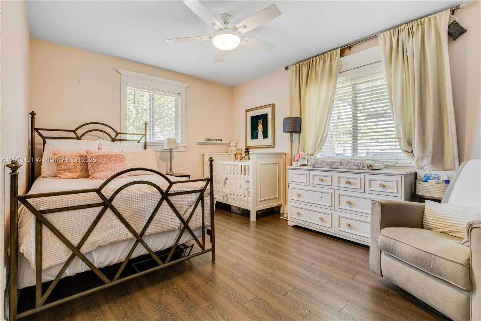 Small Image of 7485 SOUTH WEST 159TH TER, Palmetto Bay Number 18