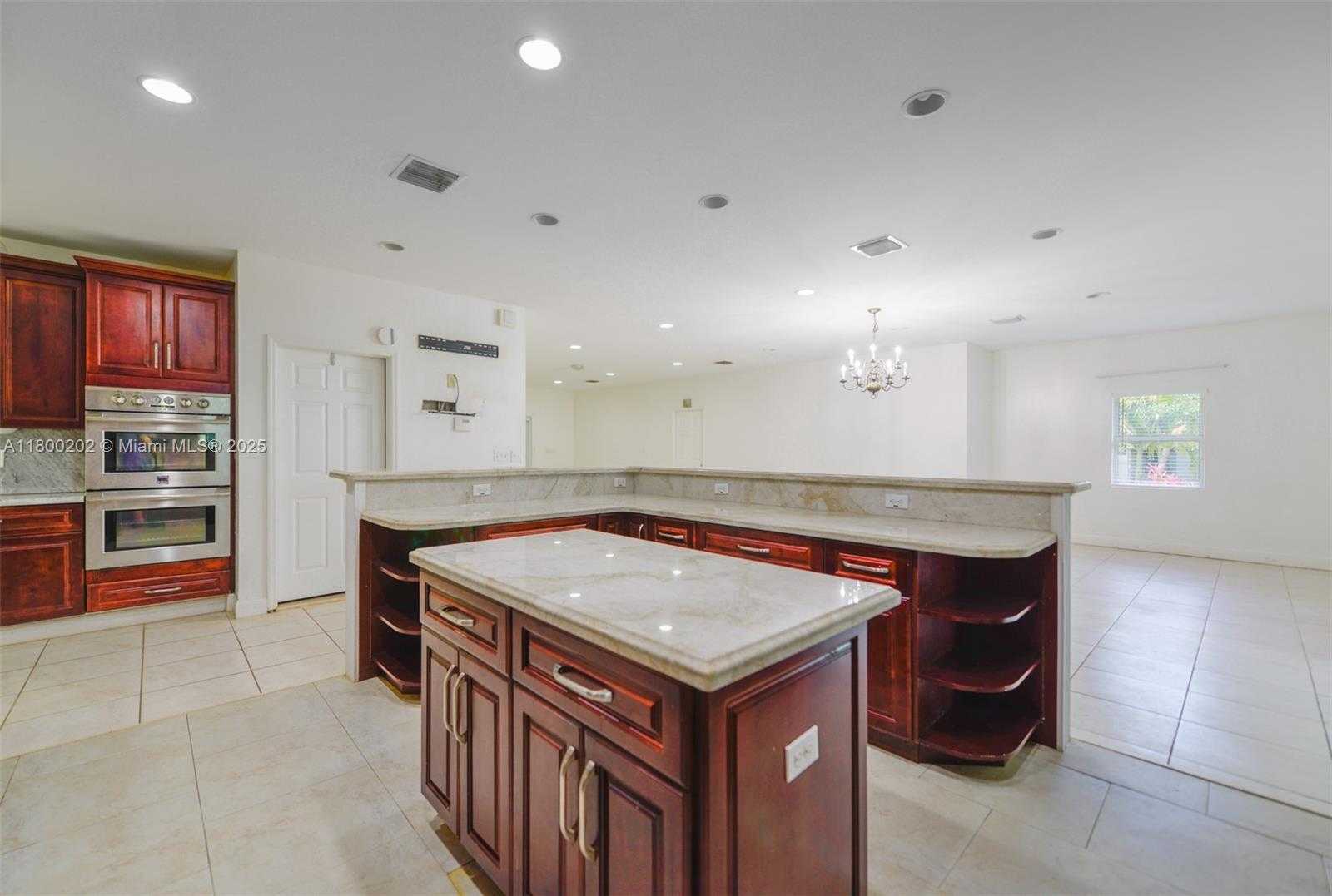 Small Image of 611 SOUTH WEST 8TH ST, Hallandale Beach Number 12