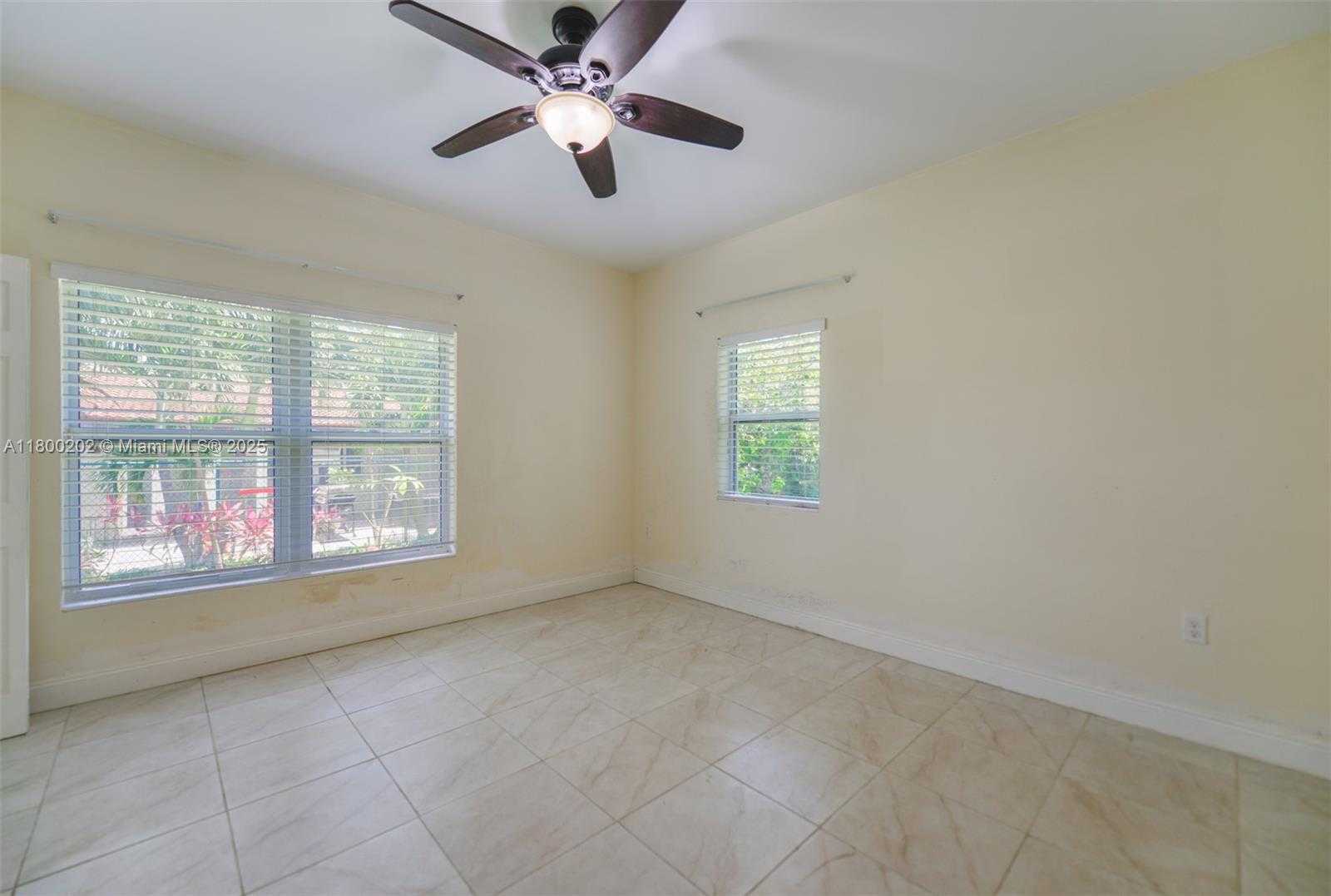 Small Image of 611 SOUTH WEST 8TH ST, Hallandale Beach Number 28
