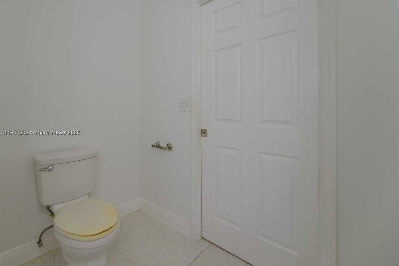 Small Image of 611 SOUTH WEST 8TH ST, Hallandale Beach Number 34