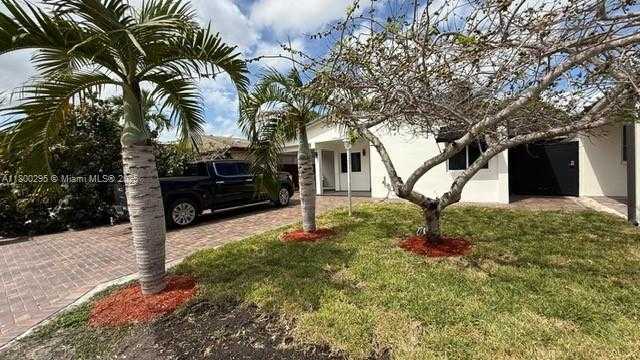 Small Image of 5412 NORTH WEST 192ND LN, Miami Gardens Number 8