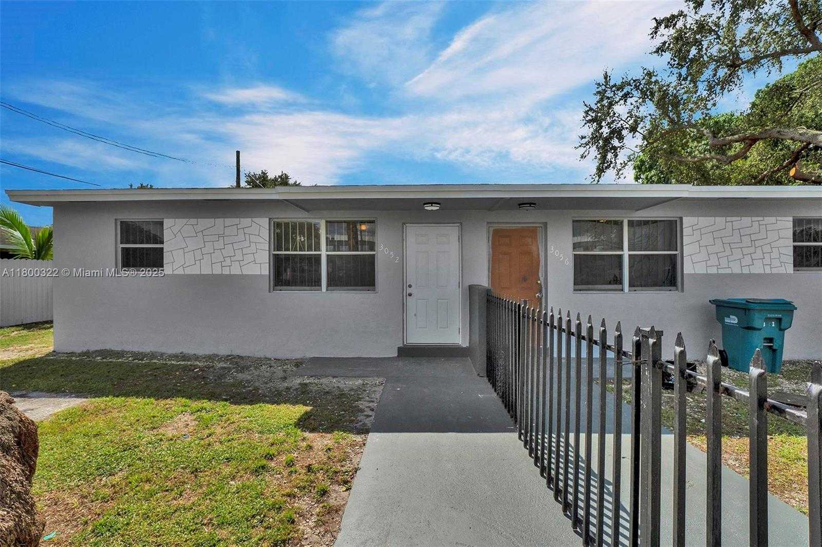 Small Image of 3051 NORTH WEST 77TH ST, Miami Number 9