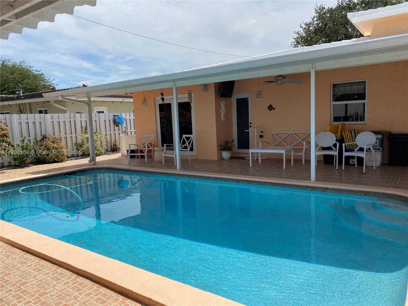 Small Image of 5284 NORTH EAST 18TH TERRACE, Fort Lauderdale Number 5