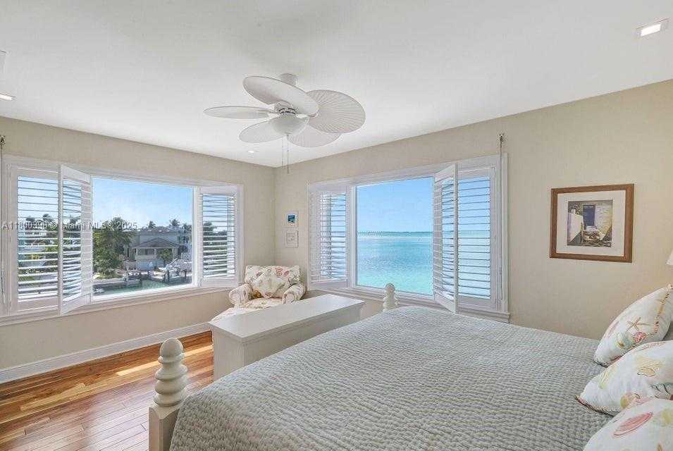Small Image of 162 BAYVIEW DR, Islamorada Number 21