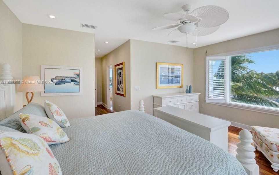 Small Image of 162 BAYVIEW DR, Islamorada Number 22