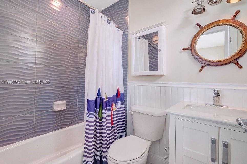 Small Image of 162 BAYVIEW DR, Islamorada Number 32