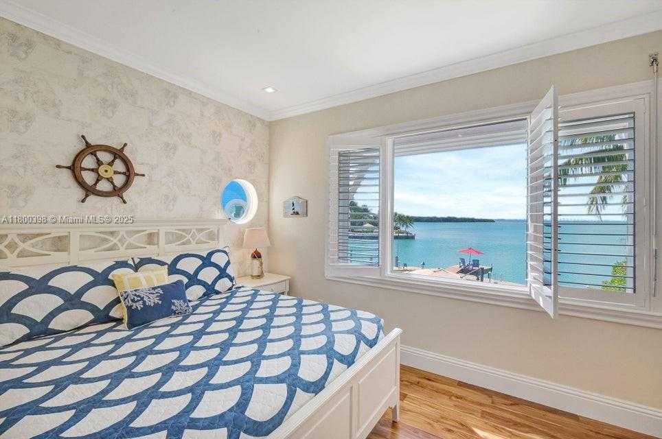 Small Image of 162 BAYVIEW DR, Islamorada Number 35