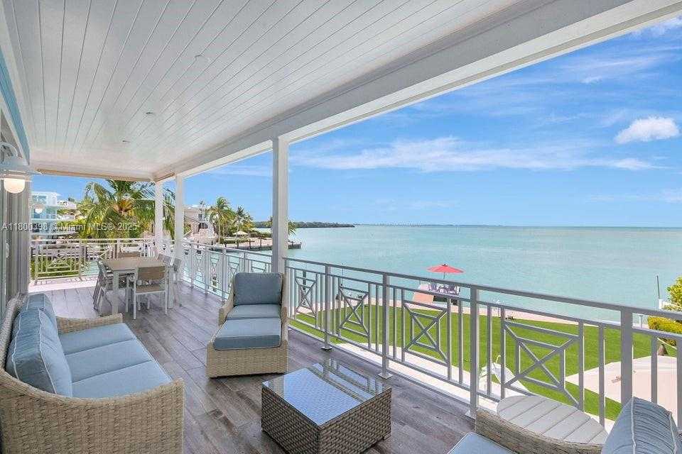 Small Image of 162 BAYVIEW DR, Islamorada Number 39
