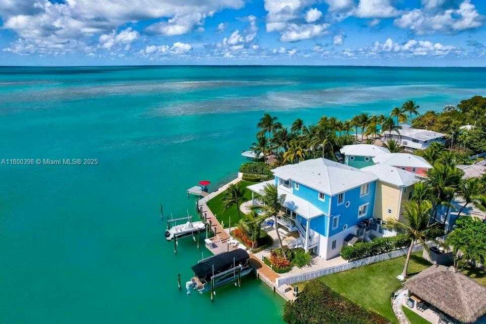 Small Image of 162 BAYVIEW DR, Islamorada Number 5