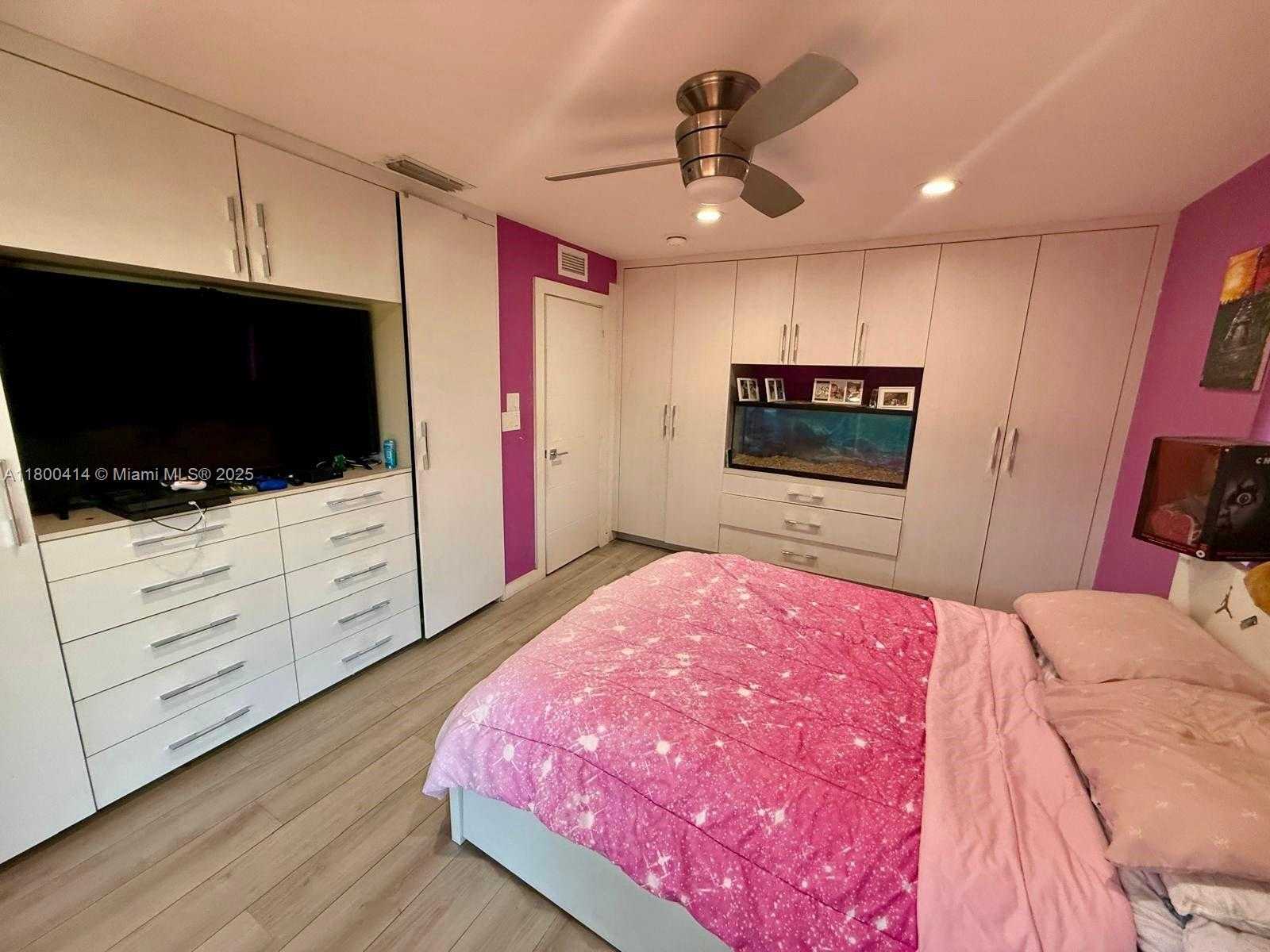Small Image of 4909 BAYBERRY LN, Tamarac Number 19