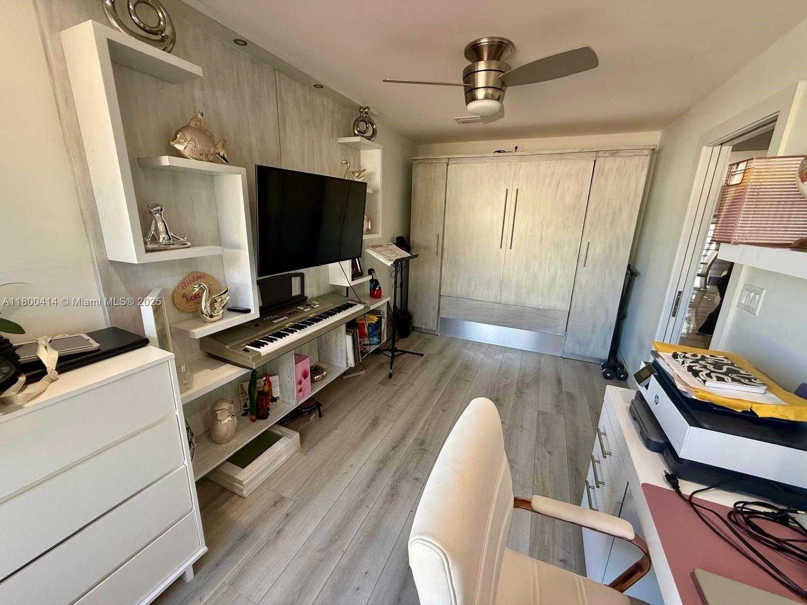 Small Image of 4909 BAYBERRY LN, Tamarac Number 22