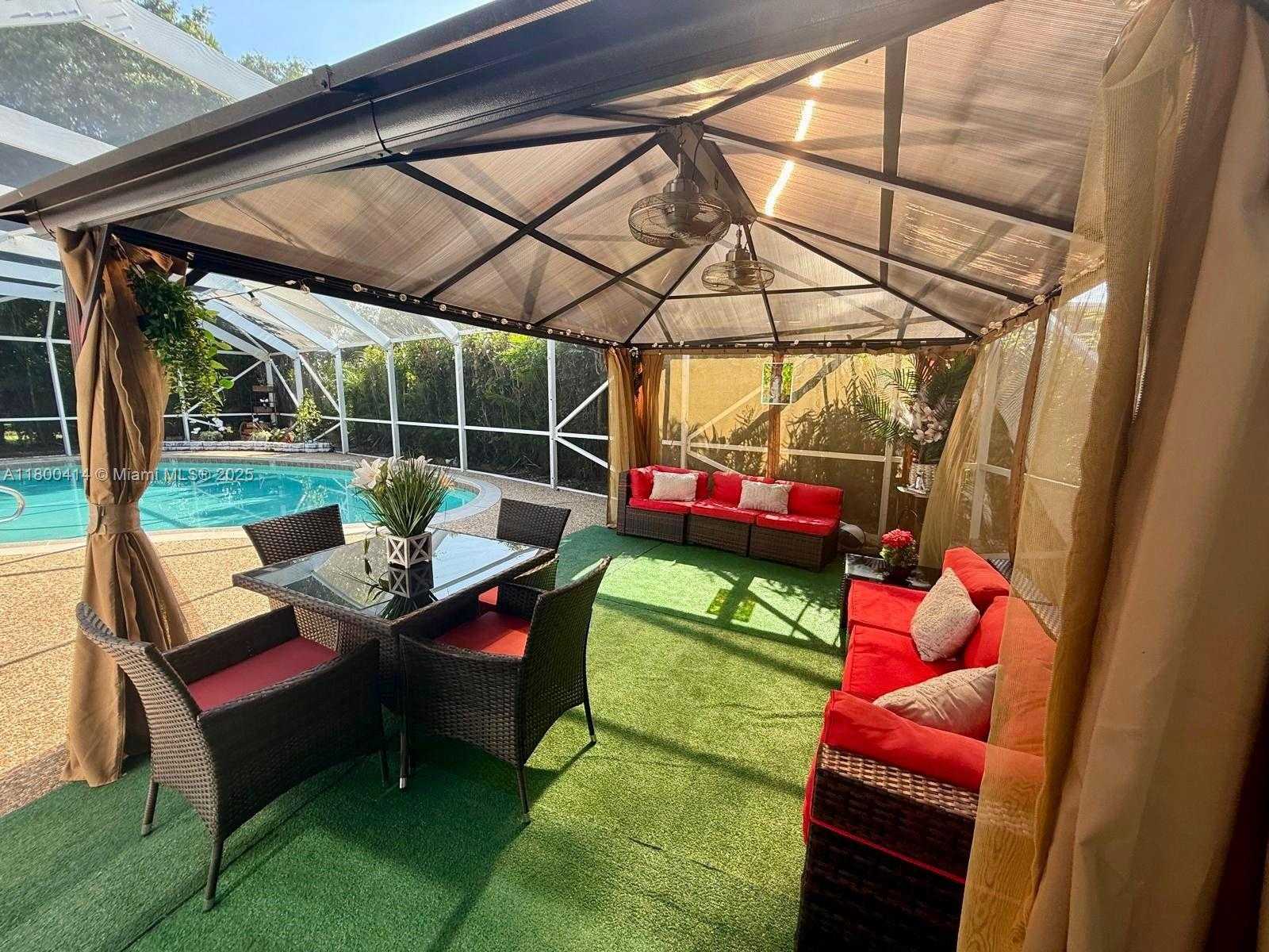 Small Image of 4909 BAYBERRY LN, Tamarac Number 33
