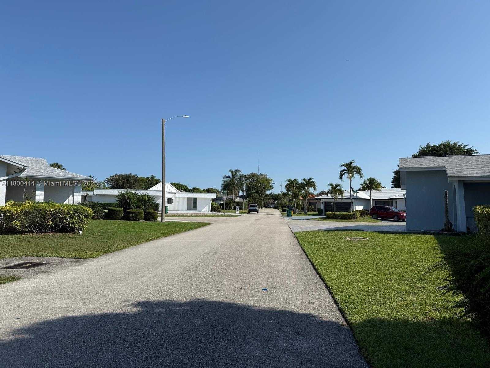 Small Image of 4909 BAYBERRY LN, Tamarac Number 5