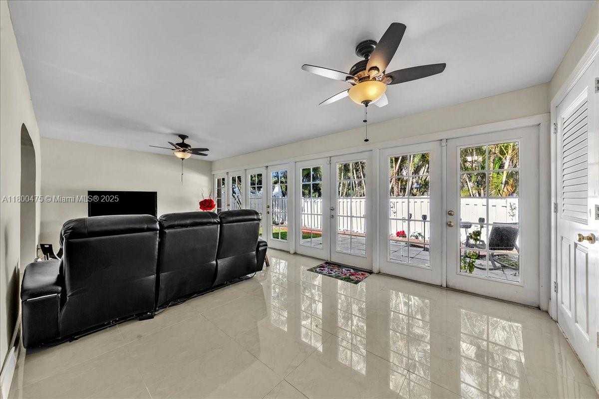 Small Image of 1060 SOUTH WEST 111TH WAY, Davie Number 12