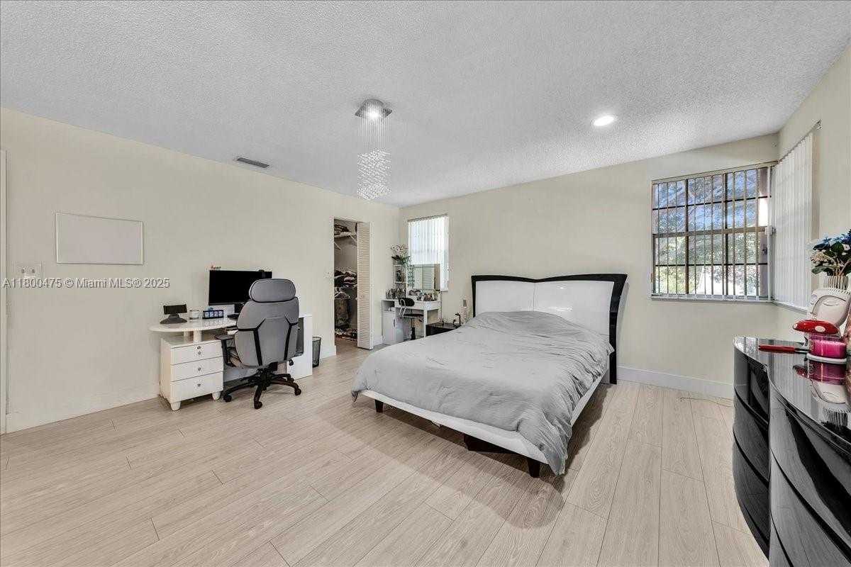 Small Image of 1060 SOUTH WEST 111TH WAY, Davie Number 35