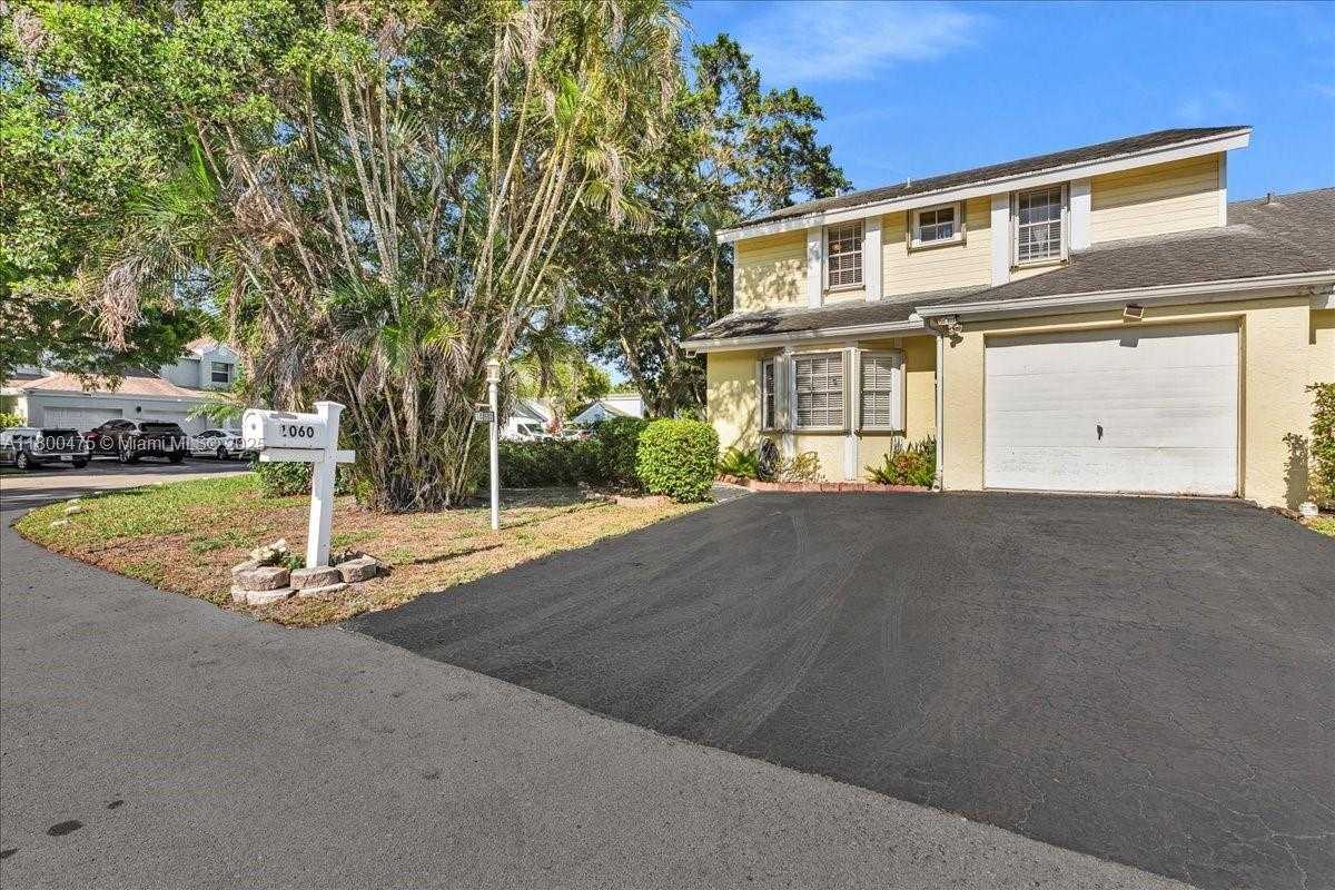 Small Image of 1060 SOUTH WEST 111TH WAY, Davie Number 66
