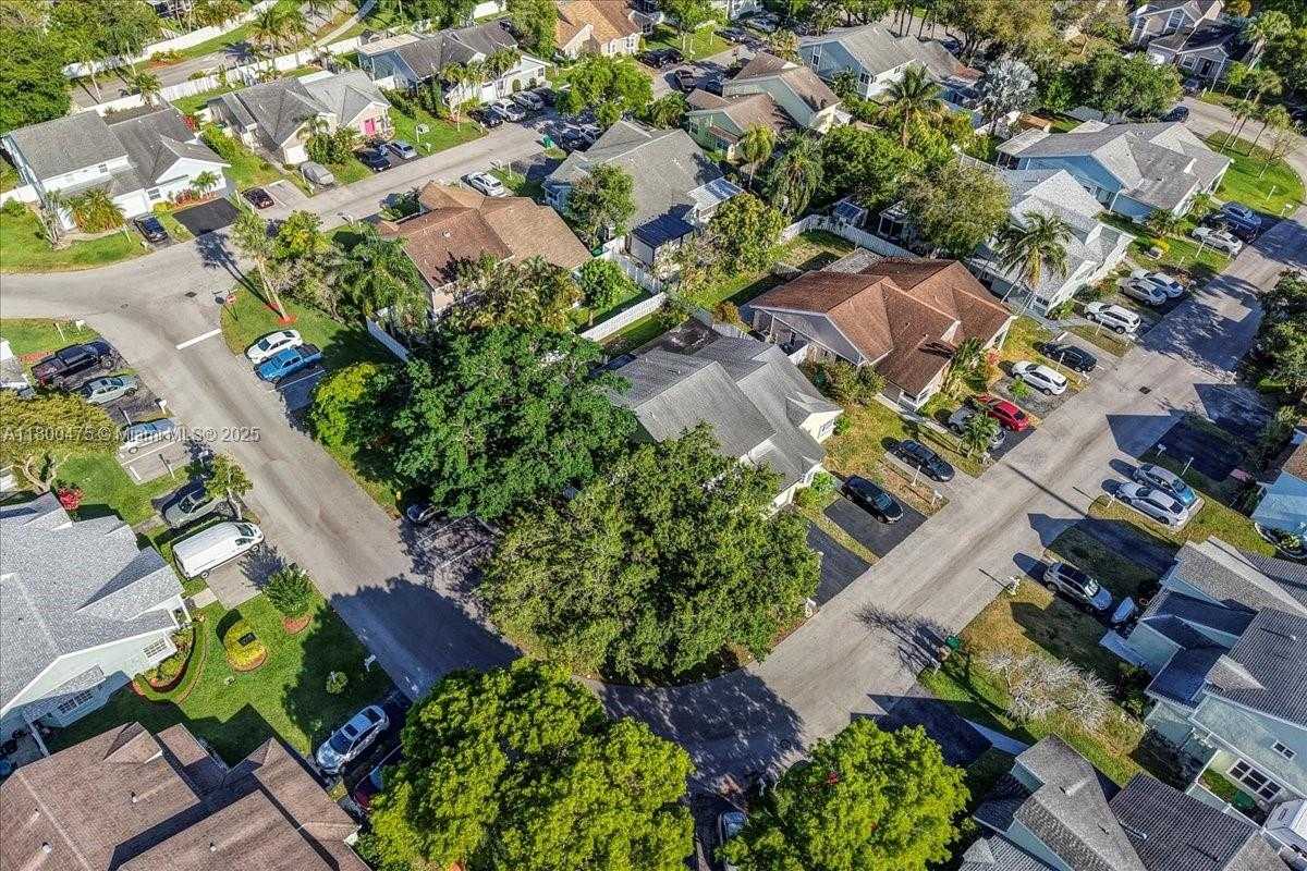Small Image of 1060 SOUTH WEST 111TH WAY, Davie Number 69