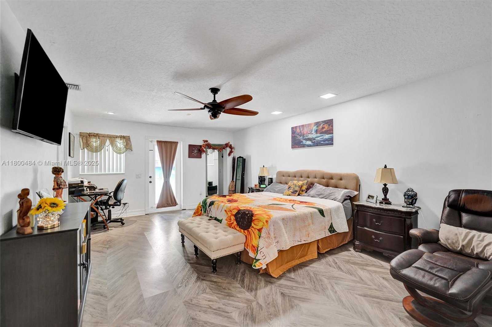 Small Image of 10831 SOUTH WEST 51ST CT, Davie Number 28