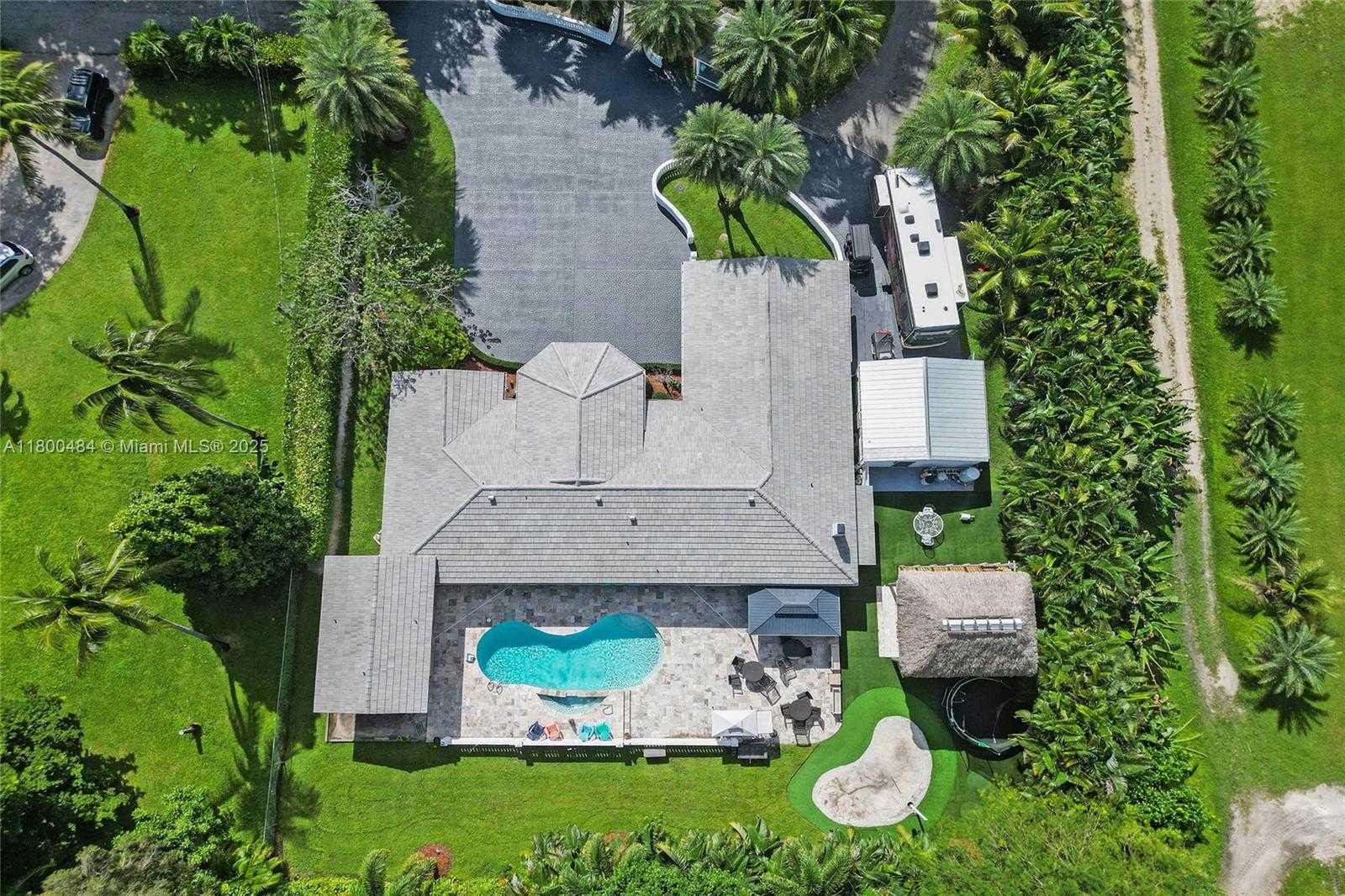 Small Image of 10831 SOUTH WEST 51ST CT, Davie Number 3