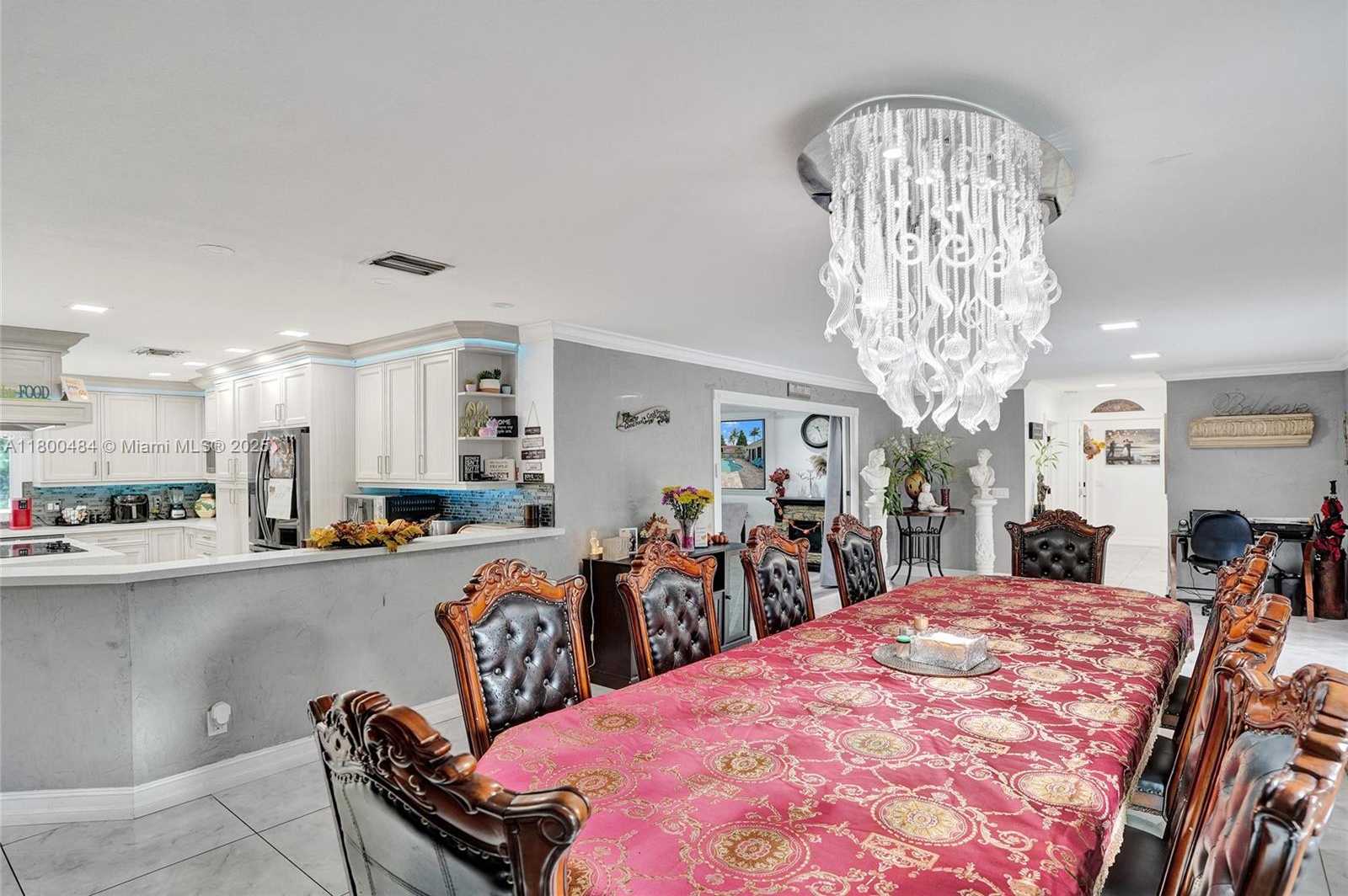 Small Image of 10831 SOUTH WEST 51ST CT, Davie Number 40