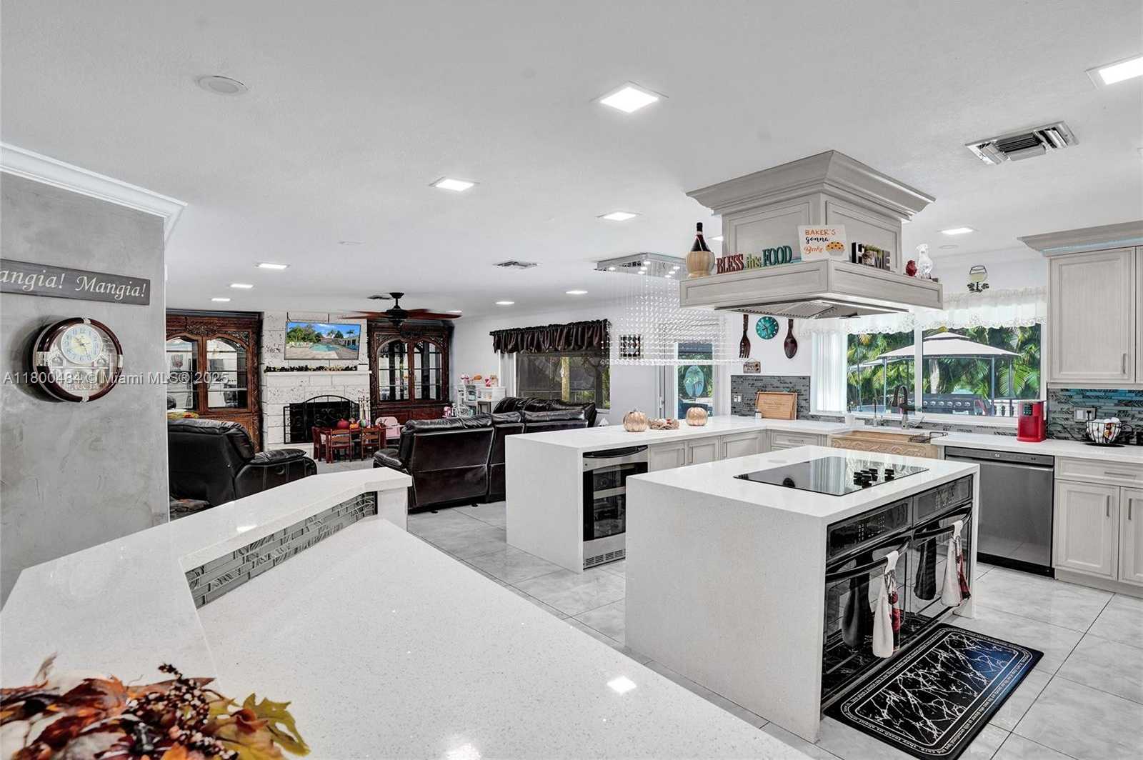 Small Image of 10831 SOUTH WEST 51ST CT, Davie Number 41