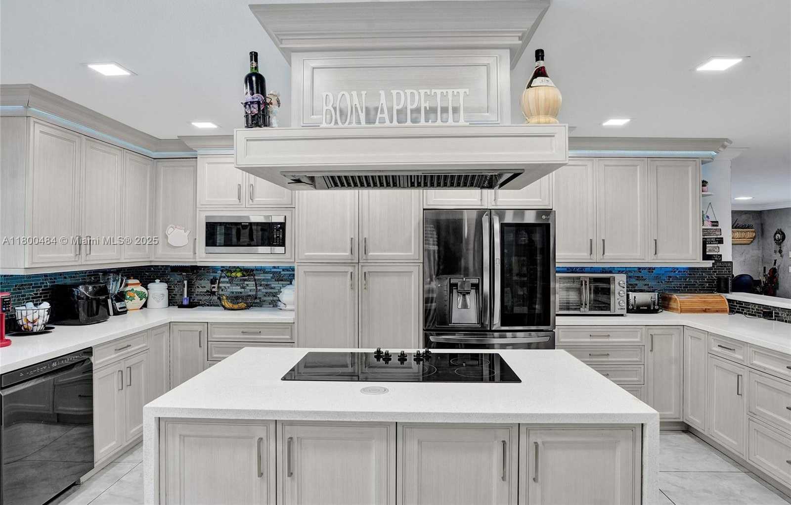 Small Image of 10831 SOUTH WEST 51ST CT, Davie Number 47