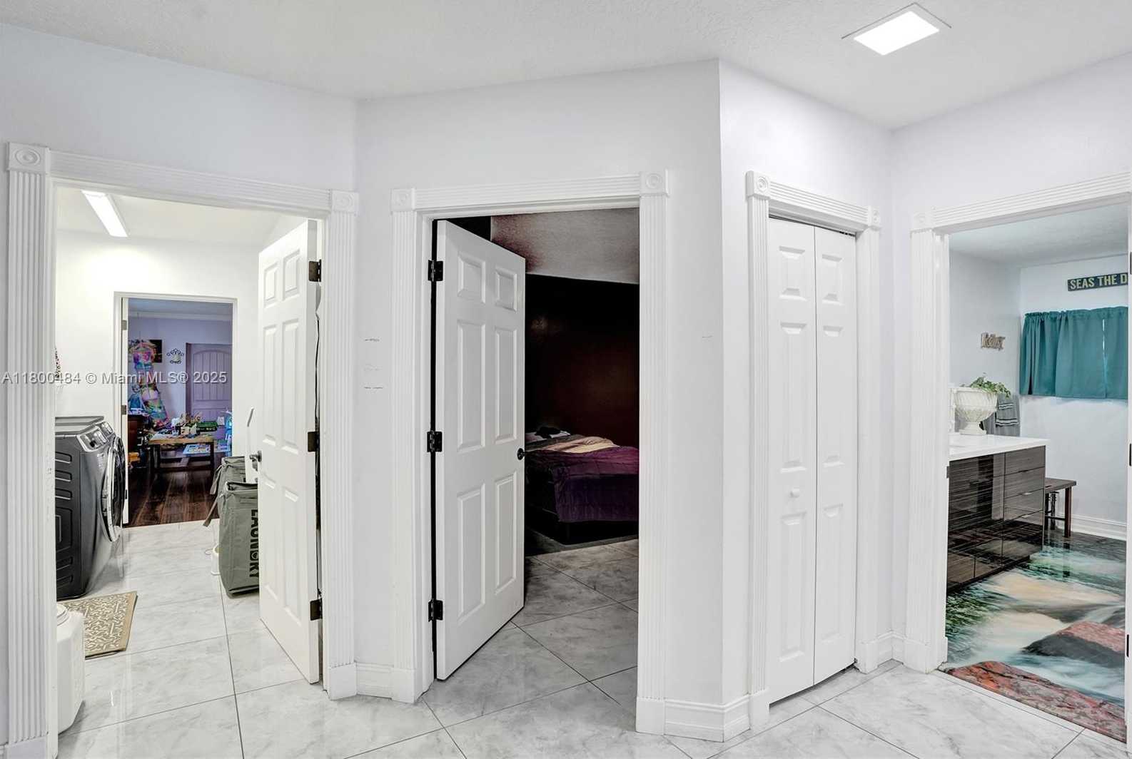 Small Image of 10831 SOUTH WEST 51ST CT, Davie Number 53