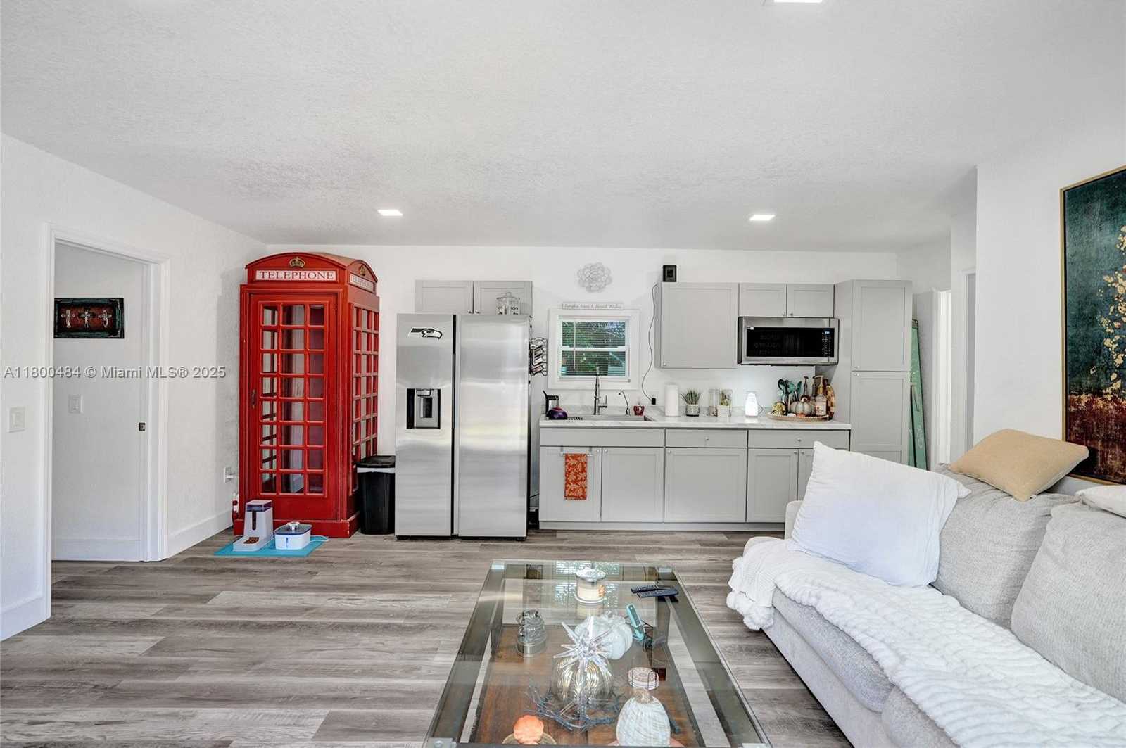Small Image of 10831 SOUTH WEST 51ST CT, Davie Number 78