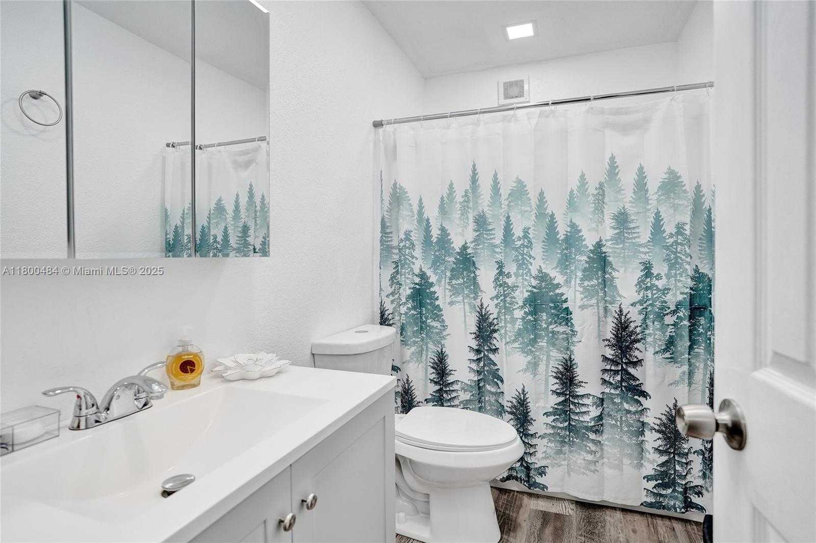 Small Image of 10831 SOUTH WEST 51ST CT, Davie Number 81