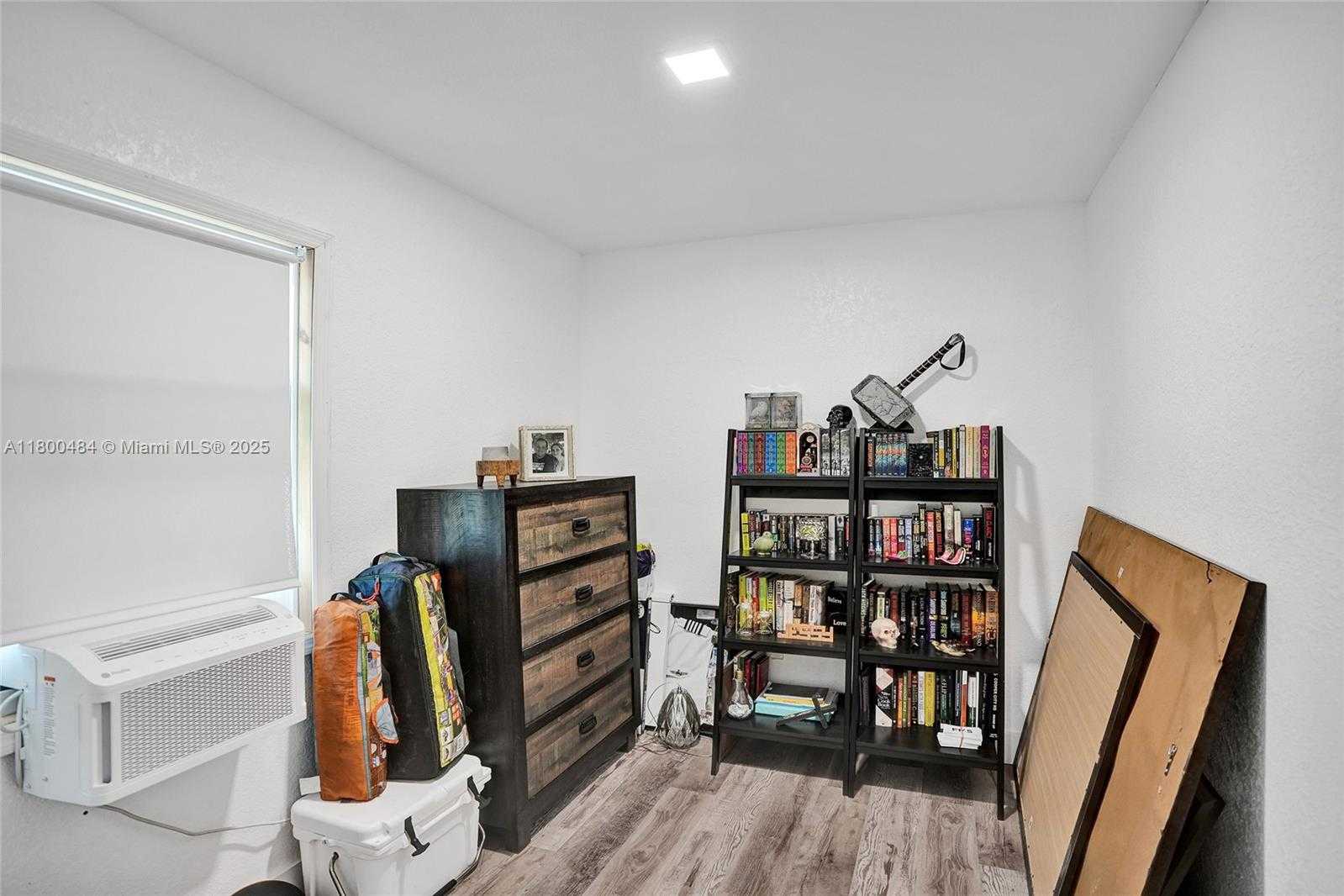 Small Image of 10831 SOUTH WEST 51ST CT, Davie Number 83