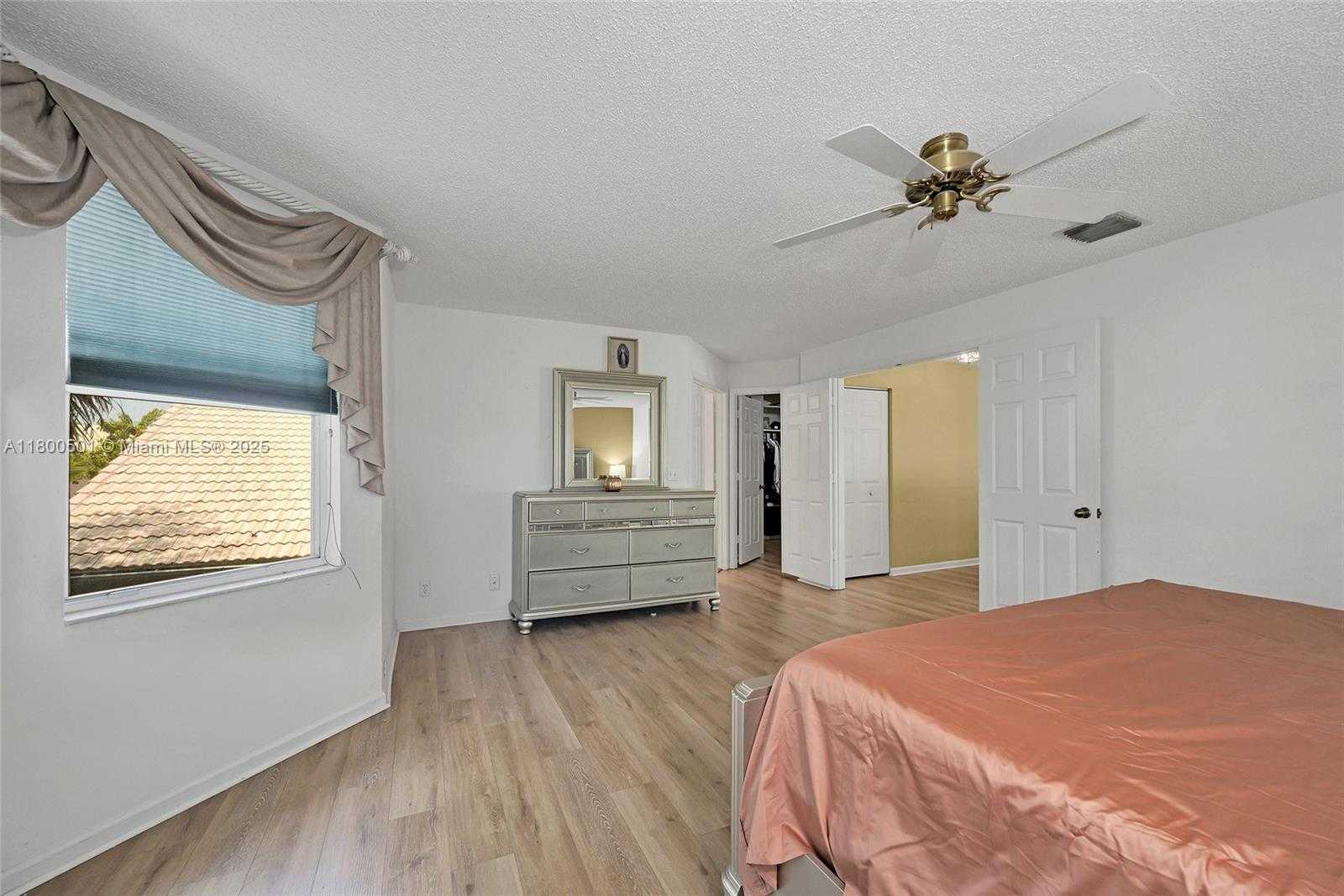 Small Image of 7600 BELMONTE BLVD, Margate Number 24