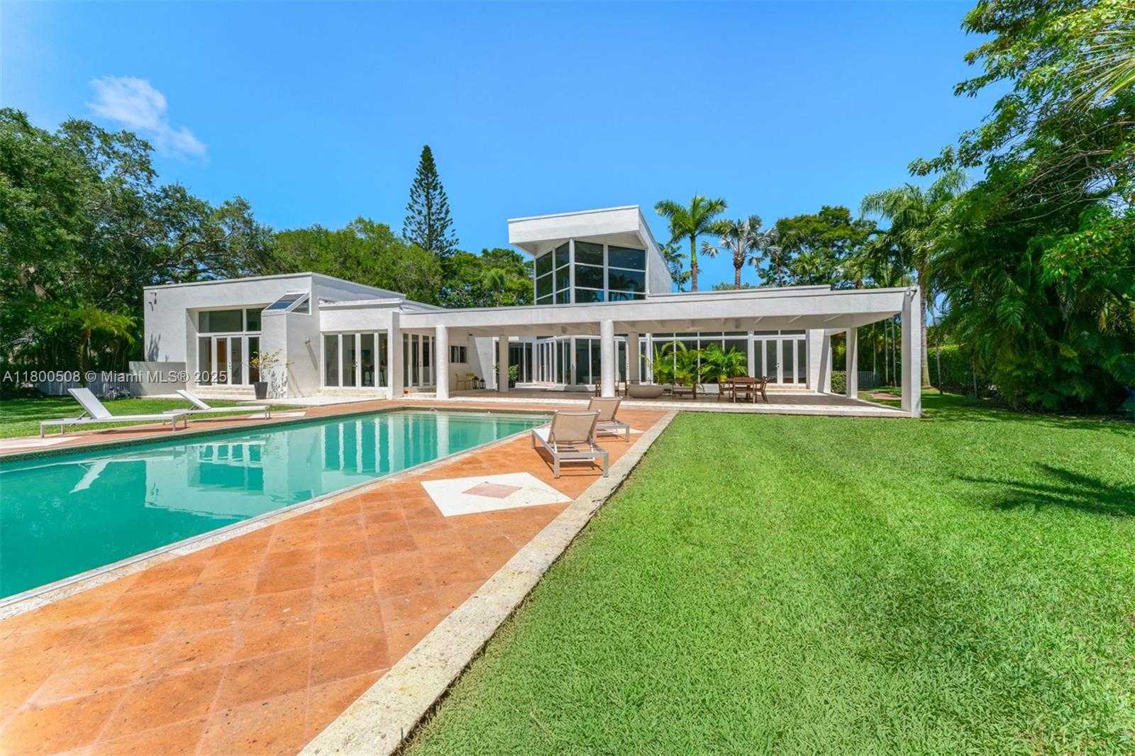 Small Image of 9500 SOUTH WEST 60TH CT, Pinecrest Number 34