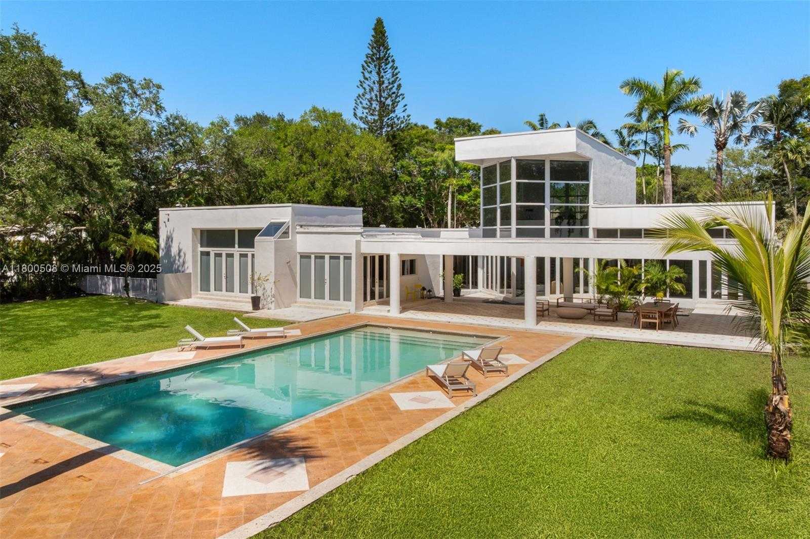 Small Image of 9500 SOUTH WEST 60TH CT, Pinecrest Number 40