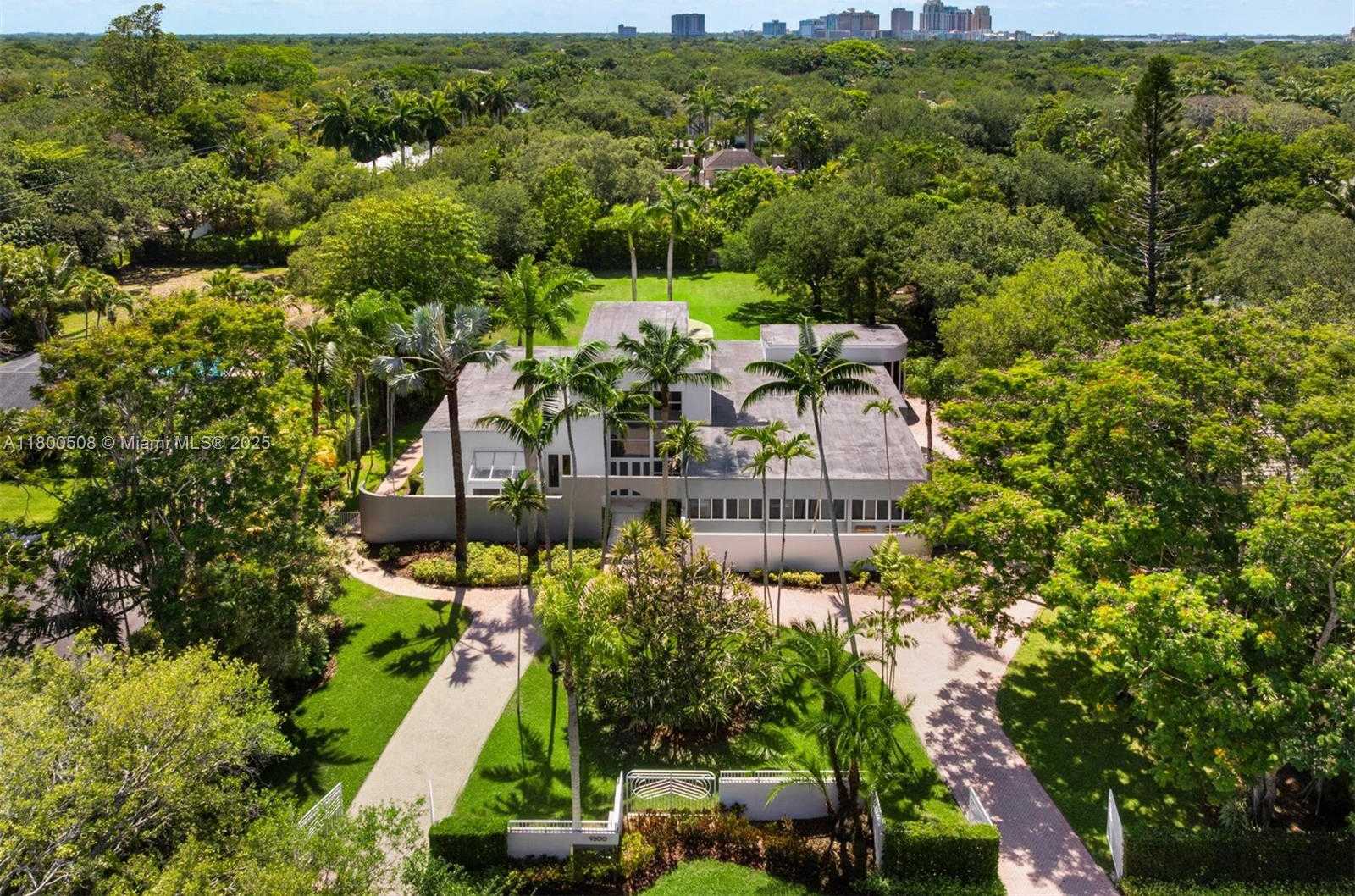Small Image of 9500 SOUTH WEST 60TH CT, Pinecrest Number 41