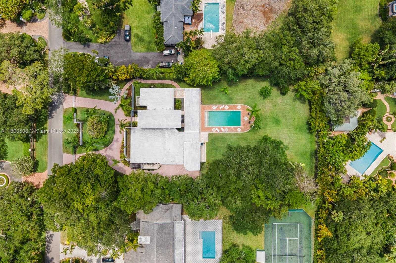 Small Image of 9500 SOUTH WEST 60TH CT, Pinecrest Number 43