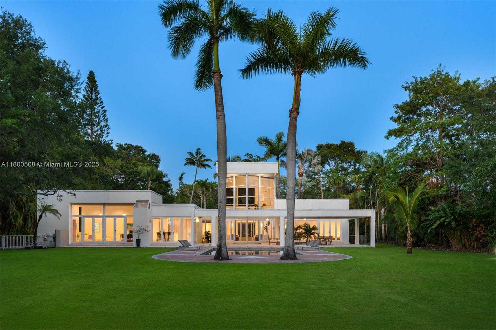 Small Image of 9500 SOUTH WEST 60TH CT, Pinecrest Number 49