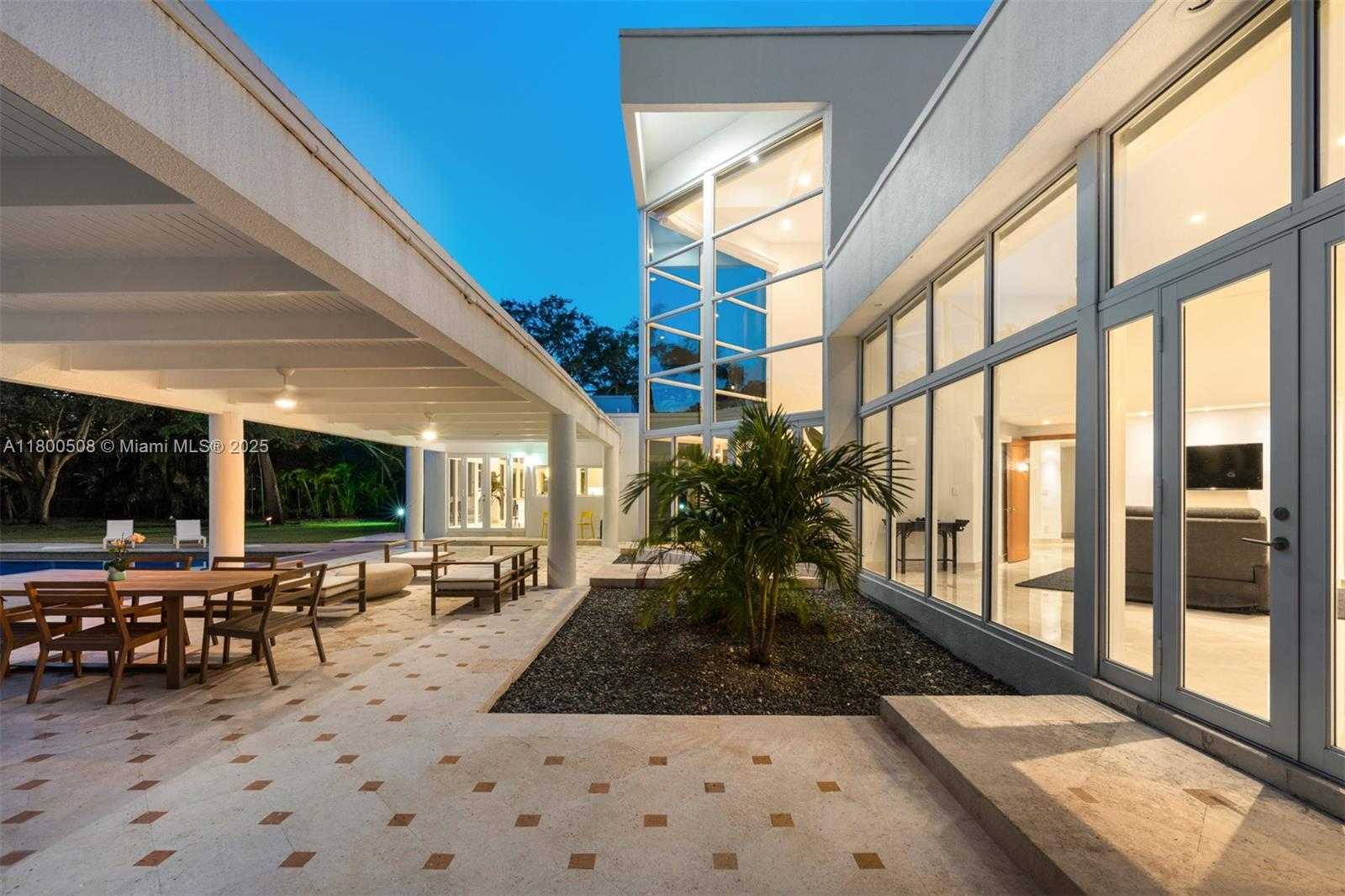 Small Image of 9500 SOUTH WEST 60TH CT, Pinecrest Number 51